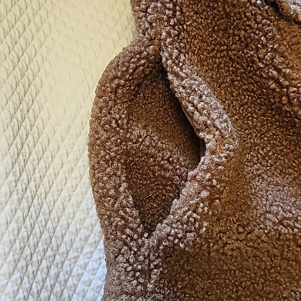 Brown Shacket - Picture 4 of 7